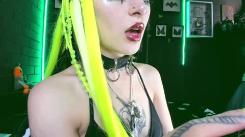   SANIA  online show from January 31, 8:54 pm