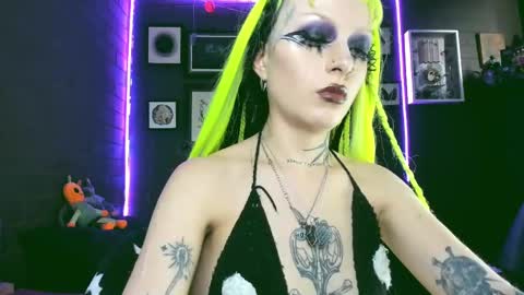   SANIA  online show from February 20, 8:03 pm