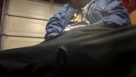 Snapshot of interested247 chatting on December 10, 6:44 am interested247 online show from December 10, 6:44 am