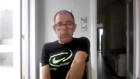 inthemood63 online show from August 3, 4:13 pm