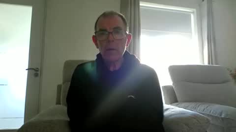 inthemood63 online show from February 15, 1:43 pm