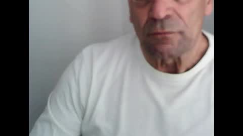 Invested online show from November 9, 9:46 am