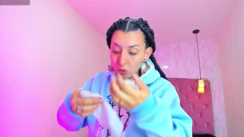 iris_77 online show from November 27, 11:29 am