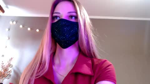 Lily online show from April 29, 2:33 pm