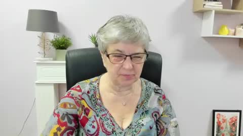 I R I S online show from June 22, 6:10 am
