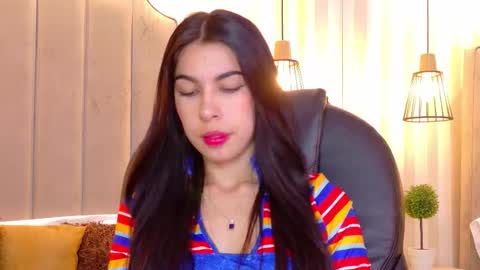 Iris  online show from December 15, 2:35 pm