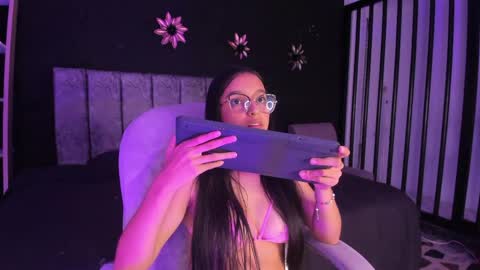 Iris Fyre  online show from April 20, 6:11 pm