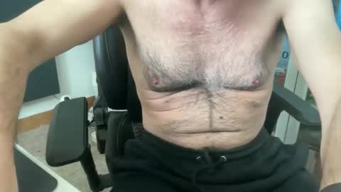 Snapshot of irish_joey chatting on October 8, 10:43 am Irish Joe online show from October 8, 10:43 am