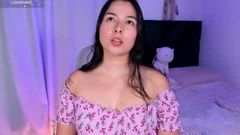 Iris Moira  online show from April 30, 11:53 pm