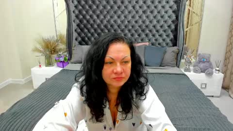 Iris online show from April 30, 5:56 am