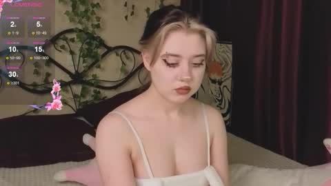 I am Cutie Iris3 online show from November 19, 9:41 am