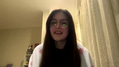 irisss31 online show from March 6, 7:46 pm