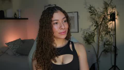 isa_____ online show from July 22, 11:51 pm
