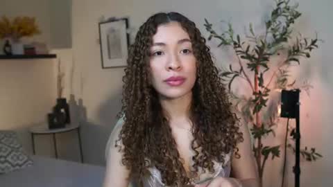 isa_____ online show from July 1, 1:47 am