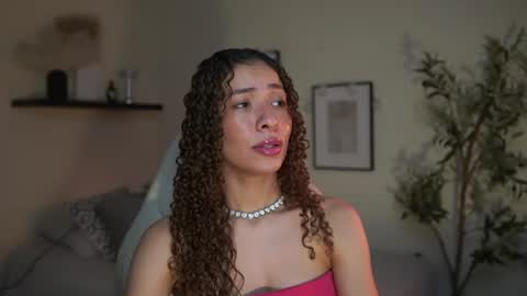 isa_____ online show from July 21, 11:40 pm