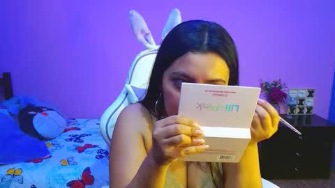 isa_jones1 online show from October 11, 11:52 pm