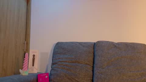 Isabella online show from July 27, 1:08 pm