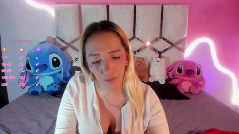 isa_klein online show from July 11, 6:18 am