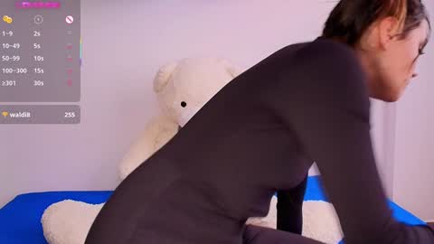 Snapshot of isa_laurentt chatting on February 5, 8:57 pm Isabella Laurentt  online show from February 5, 8:57 pm