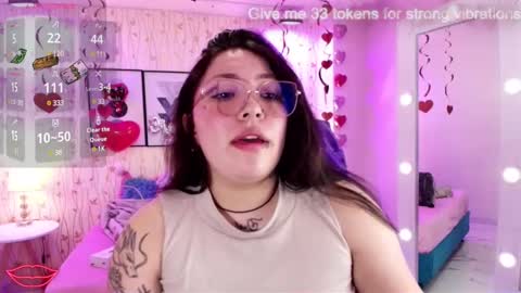 Snapshot of isa_reel chatting on February 17, 8:27 pm ISA online show from February 17, 8:27 pm