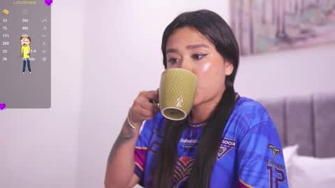    online show from February 4, 12:42 pm