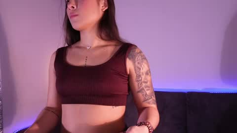 Isabela online show from June 2, 11:45 am