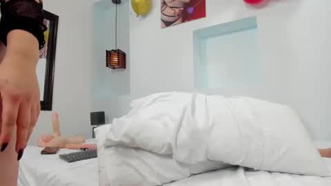 Mommy Isa online show from October 10, 6:03 pm