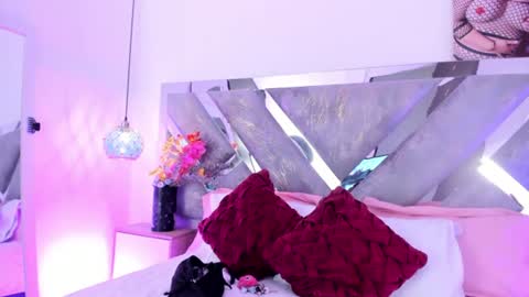 Mommy Isa online show from June 16, 1:48 pm