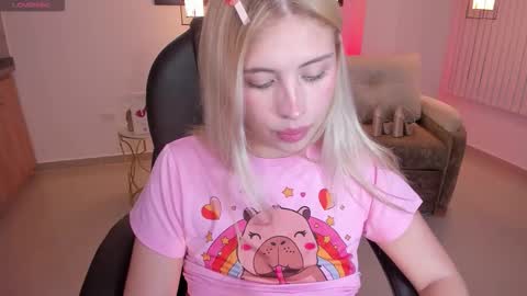 isabela romano online show from November 28, 8:49 pm