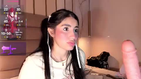 isabelastefano online show from June 16, 3:21 am