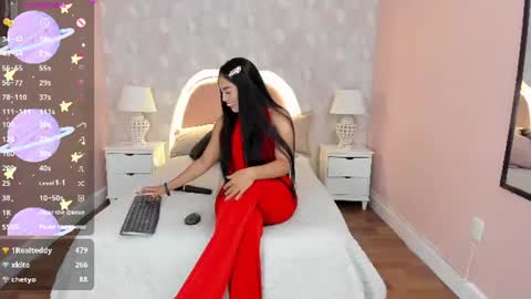 isabella__milf online show from June 12, 7:46 pm