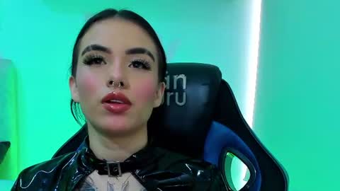 ISABELLA online show from July 1, 8:28 pm