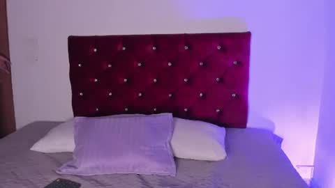 Isabella Moon9 online show from June 24, 11:39 am