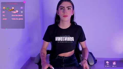Isabella Moon9 online show from June 19, 12:00 pm