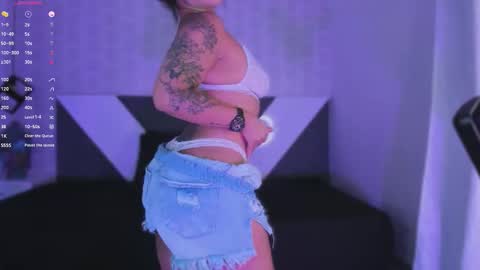 Snapshot of isabella_santamaria chatting on September 26, 11:46 pm Isa online show from September 26, 11:46 pm