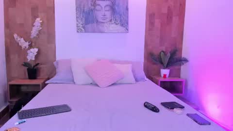 isabella_winkler online show from July 17, 11:45 am