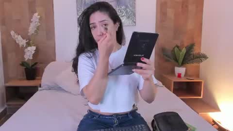 isabella_winkler online show from June 15, 12:08 pm