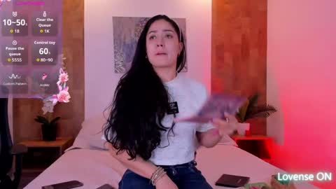 isabella_winkler online show from May 2, 12:11 pm