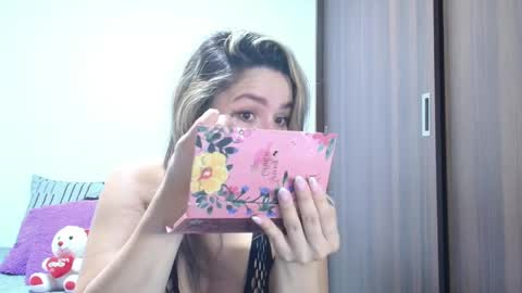 isabellaa_smith03 online show from April 28, 8:18 am