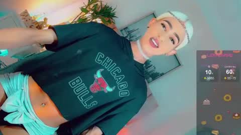 isabellagirs online show from June 26, 7:14 am