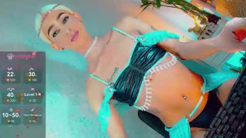 isabellagirs online show from July 10, 5:39 pm