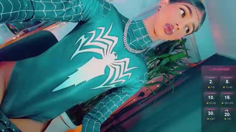 isabellagirs online show from April 25, 1:41 pm