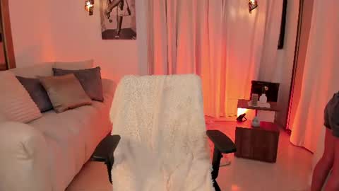 ISABELLA  online show from July 22, 8:11 pm