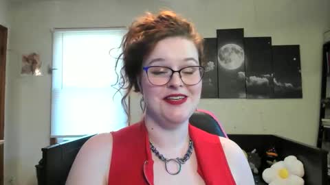 isabellamariedarcy online show from February 24, 8:45 pm