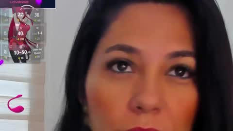 isabellarous  online show from July 7, 11:58 am