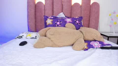  Martina  IG martissmith01 online show from January 28, 12:05 am