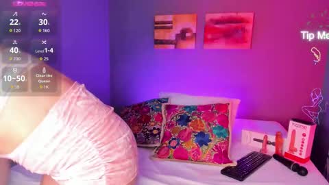 Isabella online show from October 11, 11:30 pm