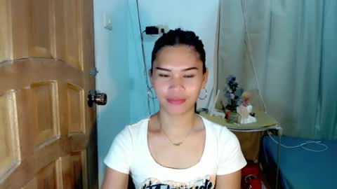 Ysa online show from July 8, 10:24 pm