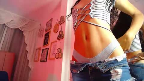 Isabelle Daza online show from December 18, 12:22 pm