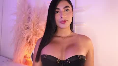 Isa online show from July 22, 11:07 pm